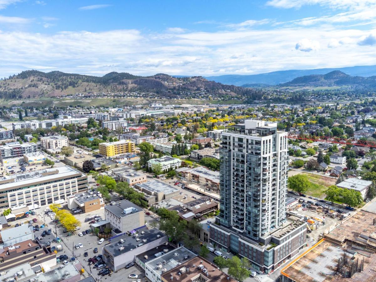 Brand New Luxury Downtown Near The Beach #15 Kelowna Exterior photo